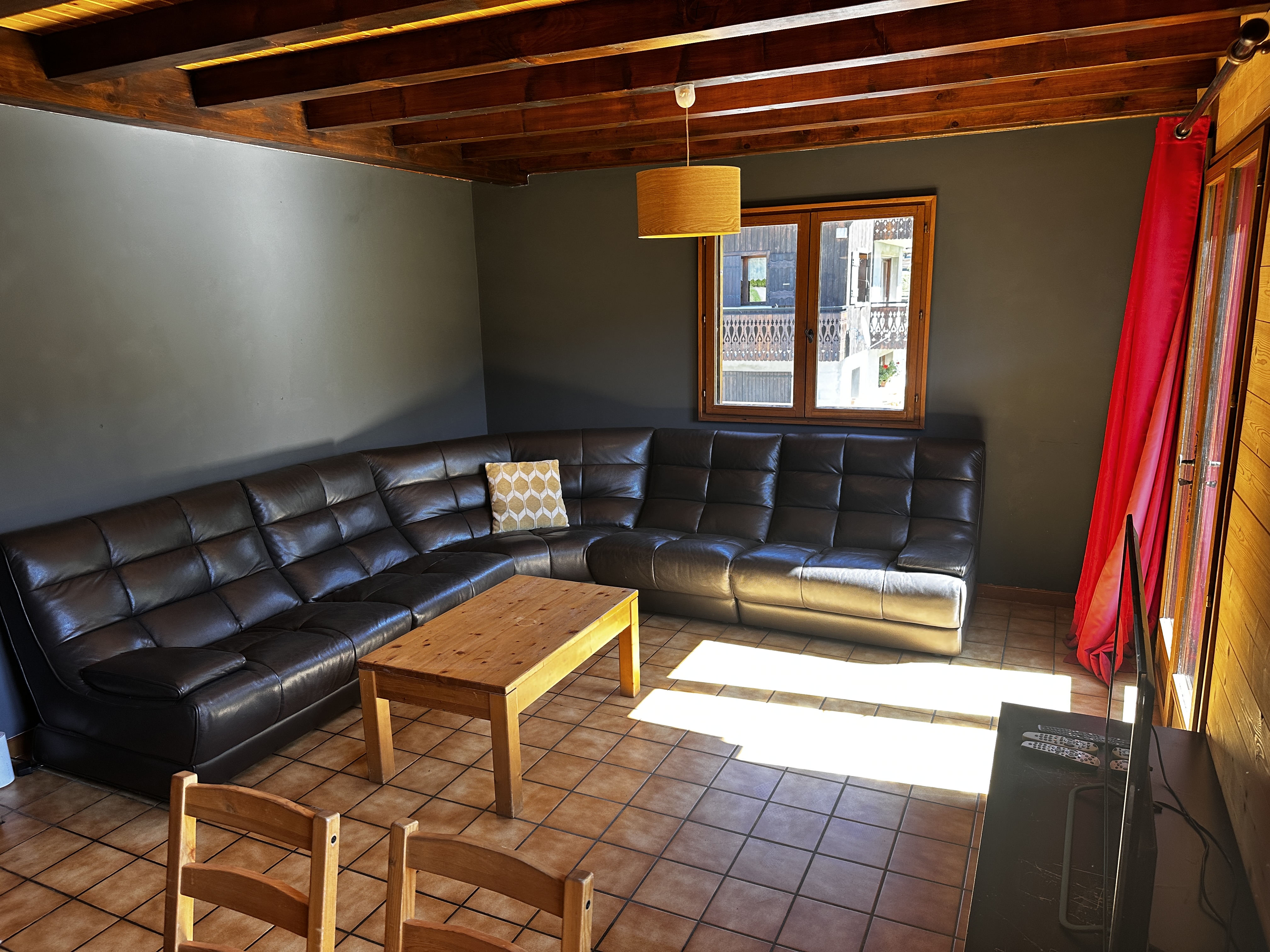 Morzine 2026/27 Ski Season Accommodation - Chalet Divaria
