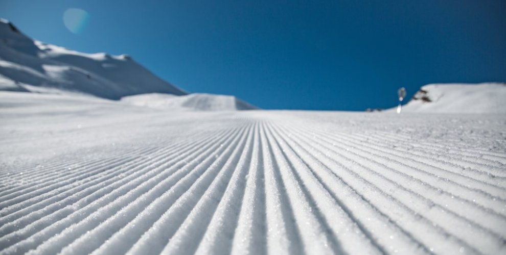 Escape the Ski lift pass office queues and hit the slopes