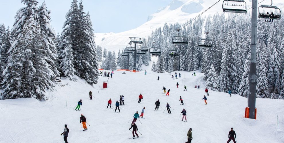 skiers on Morzine piste