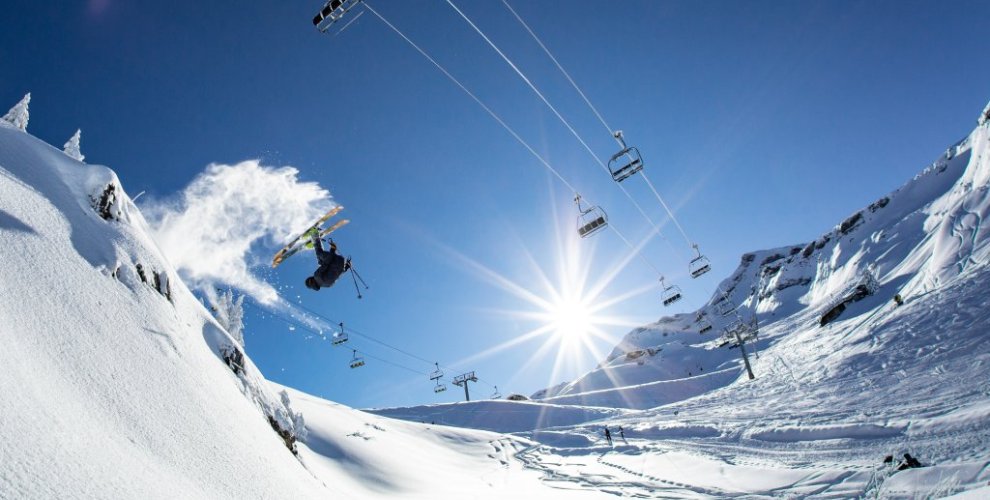 ski season jobs in morzine