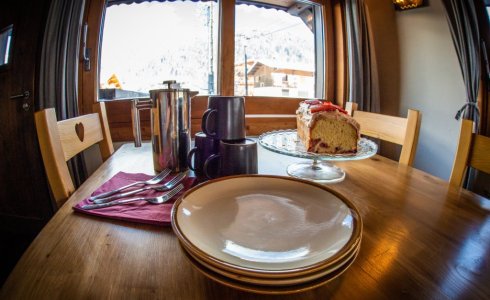 afternoon tea in morzine