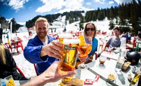 EASTER SKIING APRES