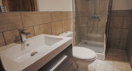 Chalet Five25 bathroom ski accommodation morzine