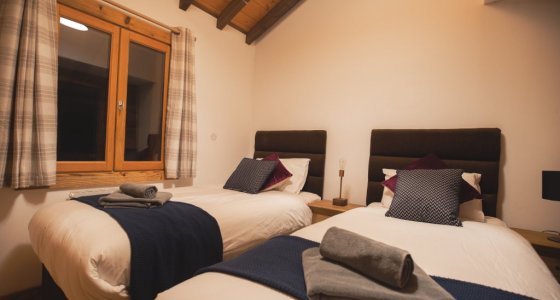 Chalet Five25 twin room ski accommodation