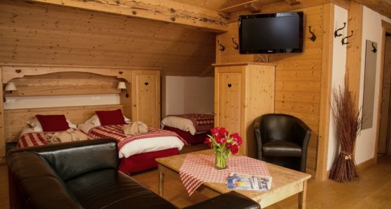 Morzine ski hotel family room