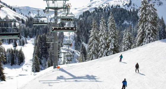 skiing in the portes du soleil