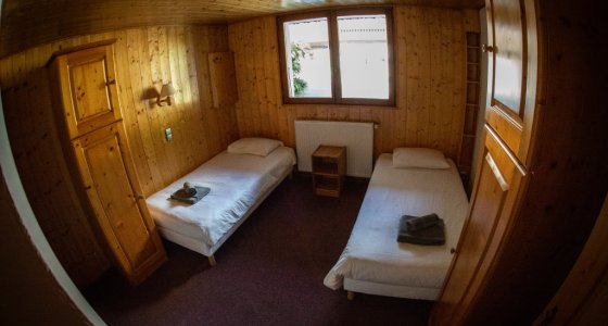 ski season accommodation in Morzine bedroom