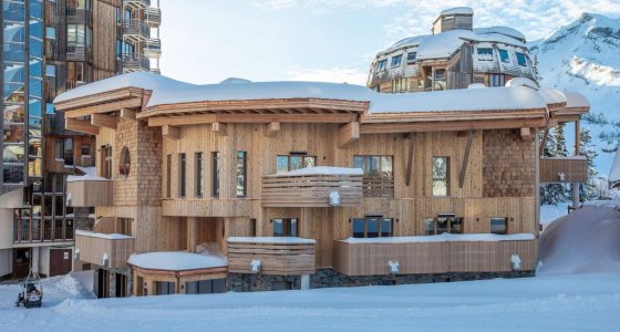Chalet Aspen Avoriaz chalet exterior snow