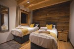 Chalet Five25 ski accommodation twin room
