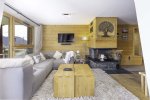 Apartment Kouria Avoriaz lounge fireplace