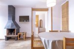 Apartment Araucarya Avoriaz dining fireplace