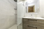 Apartment Neva Avoriaz shower room