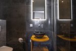 Chalet Arkor Avoriaz shower room