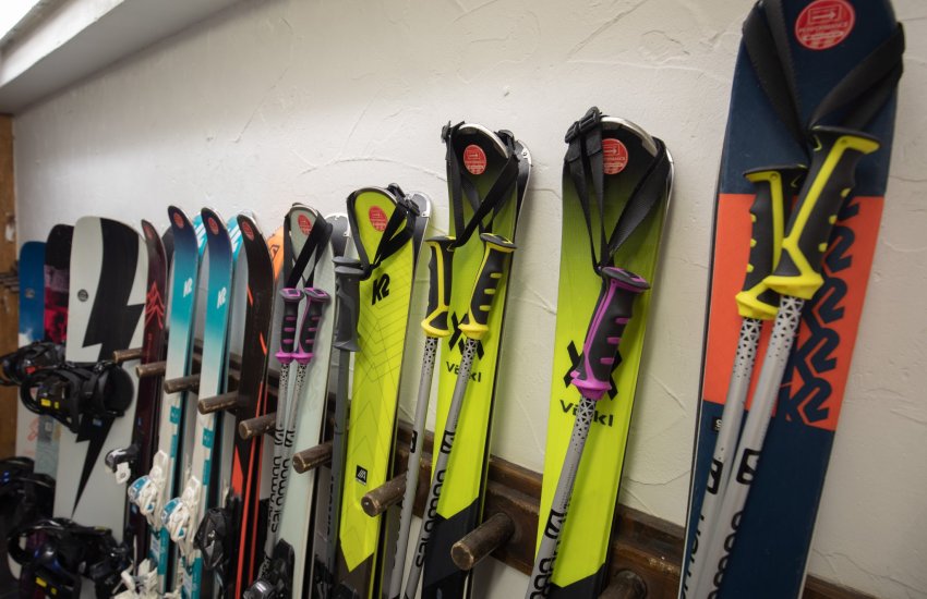 Ski hire in morzine with Doorstep skis